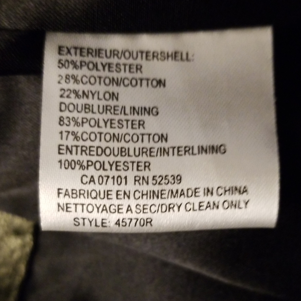 SHE'S ELECTRICIFYING❣️ Stunning metallic olive green jacket - Picture 8 of 8